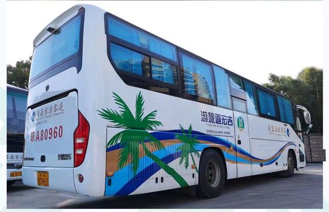 BOB体育篮球直播-日均800元VS2000元！海南旅游大巴租车价差悬殊(图3)