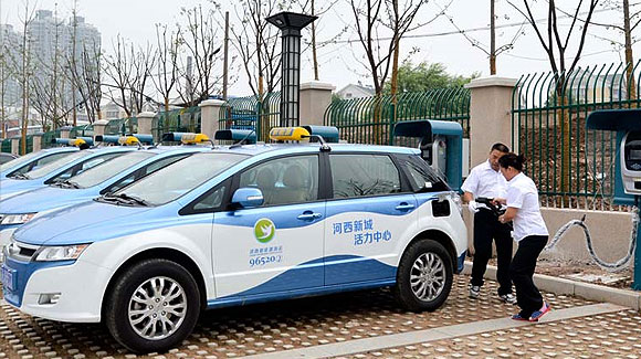 北京京牌限制政策的背后：交通、环境与资源的多重考量